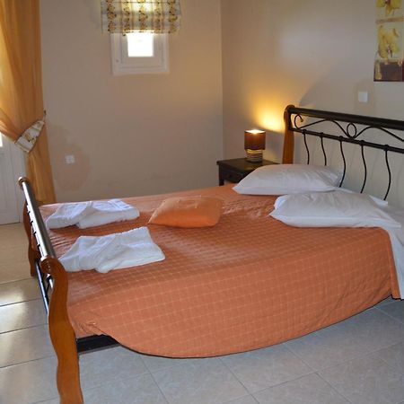Vanessa Studios Poros  Room photo
