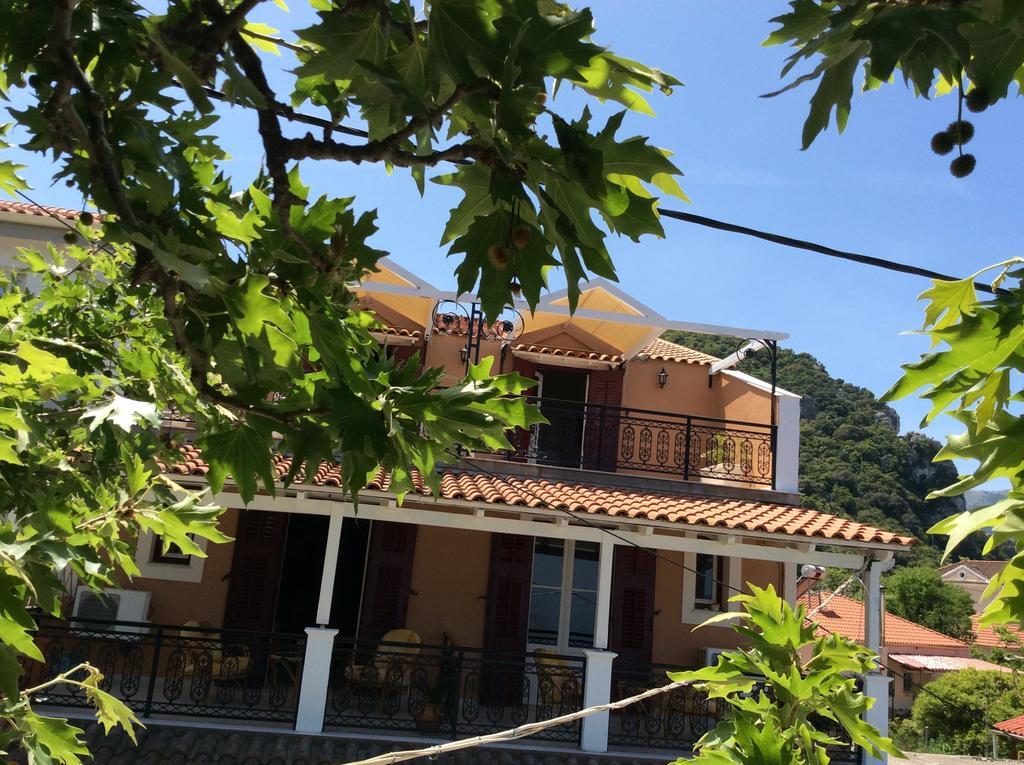 Vanessa Studios Poros  Exterior photo
