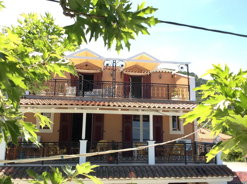 Vanessa Studios Poros  Exterior photo