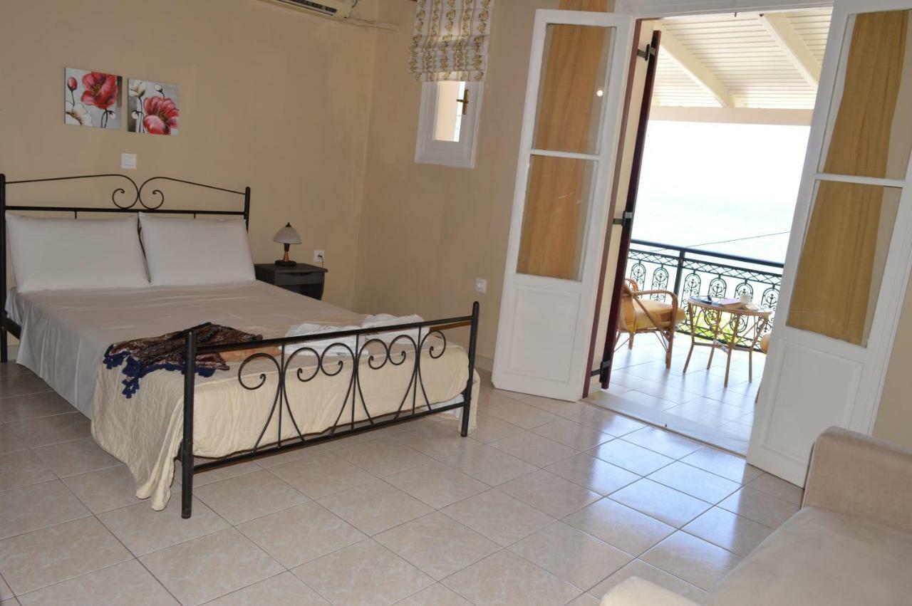 Vanessa Studios Poros  Exterior photo